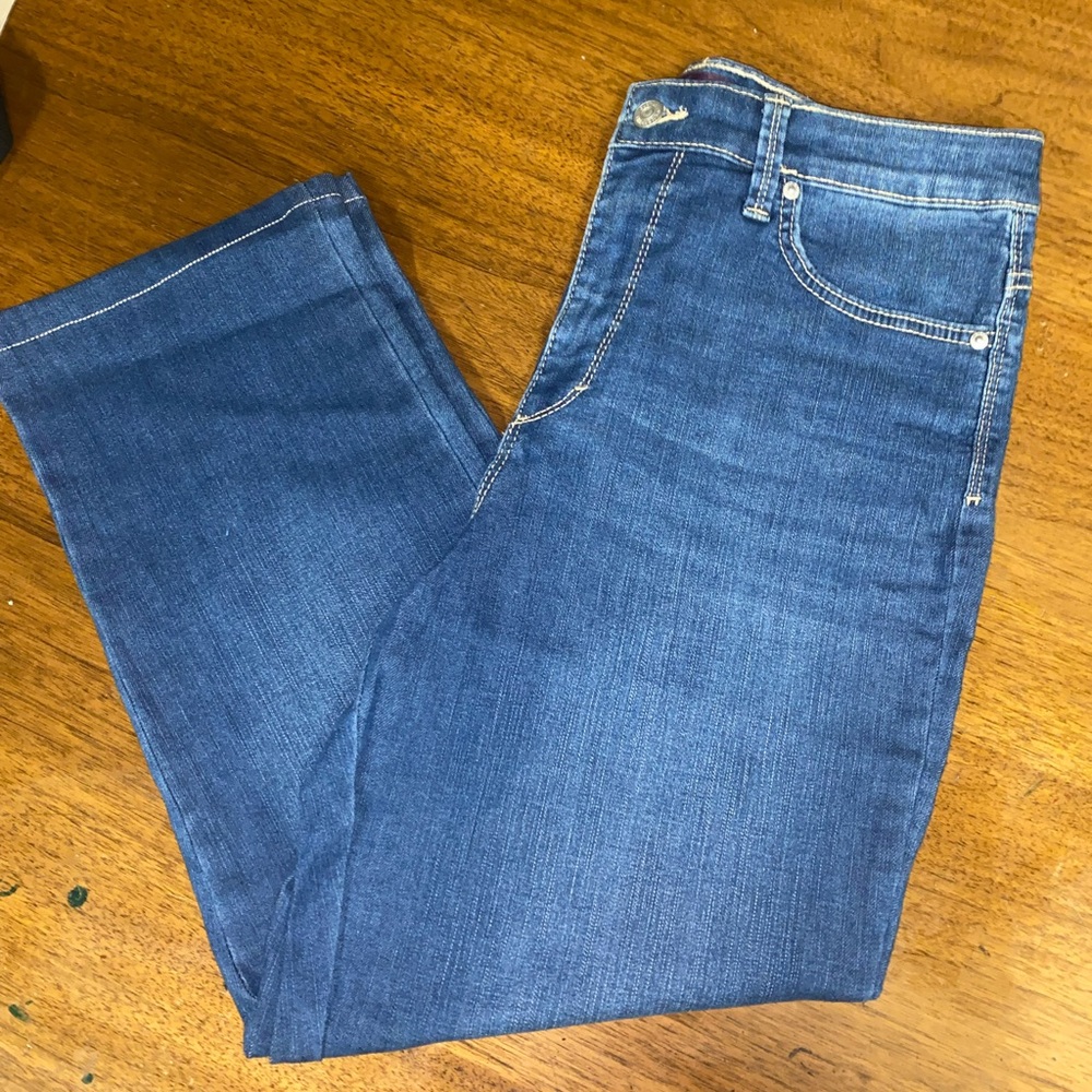 Gloria Vanderbelt slim leg